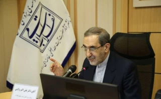 علي امريكا ان تسلّم المنطقة الي اصحابها

ولايتي: سنحافظ على القوة الصاروخية رغماً عن أنف الولايات المتحدة