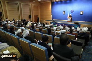 رئیس جمهور در دیدار علما و فرهیختگان اهل سنت:

هر مسلمان و هر ایرانی باید به تمام حقوق خود دست یابد/ اسلام، اهل بیت و ایران اصلی ترین دارایی همه ماست