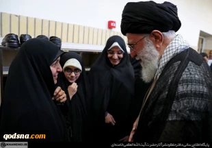در حاشیه‌ی دیدار مسئولان نظام و سفرای کشورهای اسلامی:

خانواده شهدای هسته‌ای با رهبر انقلاب دیدار و گفت‌وگو کردند 2