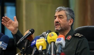 القائد العام لحرس الثورة الاسلامية:

الانتصارات التي حققتها جبهة المقاومة في سوريا والعراق جاءت نتيجة التبعية للثورة الاسلامية الايرانية