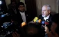 ظریف در جمع خبرنگاران:

مطمئنم که بقیه دنیا برای اعمال فشار بر ایران حتما در کنار آمریکا نیست/بر اجرای برنامه‌ها پیش از اعمال تحریم‌های آمریکا تاکید شد/جهان در برابر آمریکا ایستاده است