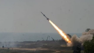 Pasukan Yaman Hantam Kota Industri Jizan dengan Rudal