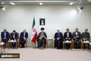 رهبر معظم انقلاب در دیدار رئیس‌جمهور و اعضای هیئت دولت:

نشان دادن اقتدار در مقابل بیگانگان بویژه امریکایی‌ها امری لازم است/تحرک عملیاتی و هدفمند دیپلماسی افزایش یابد/مشکلات را با مردم در میان بگذارید و  نقشه دشمن را برای آنها تبیین کنید 2