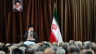 Ayatollah Khamenei: Talks with US 'useless' but should continue with EU