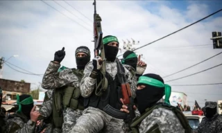 بيان القسام يشدد على أن "العدو سيدفع الثمن غالياً من دمائه جراء الجرائم التي يرتكبها

القسام يعلن رفع درجة الجهوزية ويدعو فصائل المقاومة للاستنفار