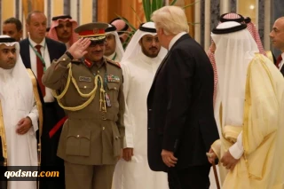 الصفقة ستشمل "مكونا اقتصاديا مهما"

هآرتس تكشف: إدارة ترامب طلبت من القادة العرب وضع سيناريو لصفقة القرن