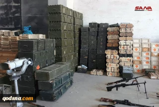 العثور على صواريخ أمريكية وأسلحة وأغذية بعضها إسرائيلي الصنع من مخلفات الإرهابيين في ريف القنيطرة