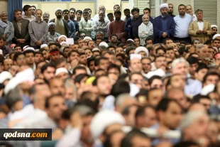 رهبر معظم انقلاب اسلامی در دیدار هزاران نفر از قشرهای مختلف مردم:

تمرکز شیطان بزرگ بر جنگ اقتصادی است/ملت با هوشیاری تحسین برانگیز اقدامات امریکایی ها، صهیونیستها و سعودی ها را در دی ماه گذشته به باد داد/ برجام نمونه واضح نتیجه مذاکره با آمریکا 3