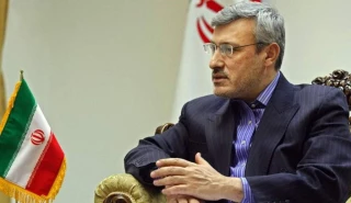 السفير الايراني في لندن:

ايران تسعي لارساء العلاقات الودية مع سائر الدول ما عدا الكيان الصهيوني