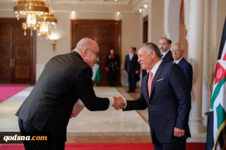 «قدسنا» به بهانه تقدیم استوارنامه امیر ویسبورد به پادشاه اردن گزارش می‎دهد:

سفیر اسرائیل در اردن را بیشتر بشناسید/  شخصیت اطلاعاتی و شرق‌ شناس در پوشش دیپلماتیک