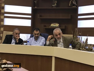 در چهل و هفتمین نشست کبوتران مسجد دوردست عنوان شد:

شکیبایی: امام (ره) به آبستن هایی که واقیعت از آن سرچشمه می گیرد نظر داشت/ دستمالچیان: حیثیت جمهوری اسلامی ایران دفاع از مظلوم و نماد آن فلسطین است 2