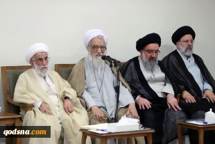 رهبر معظم انقلاب اسلامی در دیدار رئیس و نمایندگان مجلس خبرگان:

هدف دشمن در جنگ رسانه‌ای ایجاد اضطراب، یأس و بدبینی در مردم است 8