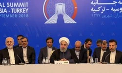 روحانی در نشست خبری رؤسای جمهور ایران، روسیه و ترکیه:

همفکری خوبی در اجلاس تهران صورت گرفت/ ملّت سوریه به پیروزی نهایی نزدیک شده است