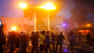 Konsulatnya Dibakar di Basrah Irak, Iran Layangkan Protes ke Pemerintah Irak