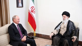 Rahbar kepada Putin: AS Bisa Dikendalikan