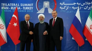 یادداشت روز/

اجلاس سه جانبه تهران و افول هژمونی آمریکا در جهان