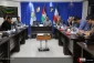 في الجلسة الخامسة للجنة السياسية التابعية لجمعية الدفاع عن الشعب الفلسطيني

رويوران: المشكلة الرئيسية في العراق هي تواجد الامريكان علي الاراضي العراقية/ شكيبائي: أمريكا تتابع سياسة مزدوجة وخطرة للتعامل مع سورية والعراق