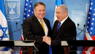 وزير الخارجية الإيراني مخاطبا الساسة الامريكيين:

ليس عاديا ان تعاقبوا الشعب الفلسطيني الذي يرفض تسليم ارضه وكرامته لحليفكم الذي هو كيان عنصري