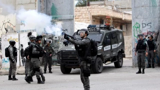 Tentara Israel Serbu Tepi Barat, 20 Orang Terluka