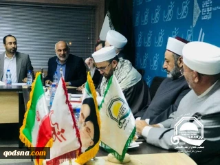 در نشستی به همت جمعیت دفاع از ملت فلسطین در خراسان رضوی عنوان شد:

 اعضای اتحادیه علمای بلاد شام:  آنچه در ایران دیدیم خلاف گفته های رسانه های صهیونیست و غربی بود/ از مردم ایران و مقام معظم رهبری تشکرمی کنیم