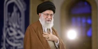 رهبرمعظم انقلاب اسلامی در دیدار هزاران نفر از دانش آموزان و دانشجویان:

تسخیر لانه جاسوسی به دست دانشجویان سیلی ملت ایران به امریکا بود/تنها کشوری که امریکا کوچکترین نقشی در تصمیمات آن ندارد ایران است/ امریکا در منطقه خودش هم رو به زوال است