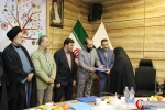 مراسم تجلیل از مروجان ادبیات پایداری در حوزه کودک ونوجوان 21
