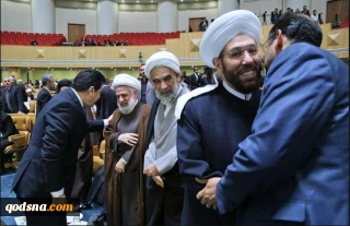 بمناسبت آغاز بکار سی و دومین کنفرانس بین المللی وحدت اسلامی در تهران

«تفرقه» با «توحید» منافات دارد