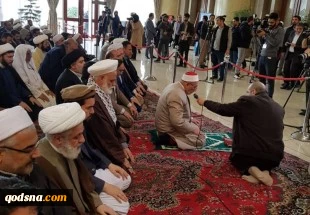 در حاشیه سی و دومین اجلاس وحدت

نماز وحدت به امامت «عبدالسلام محمد عبدالله » اقامه شد