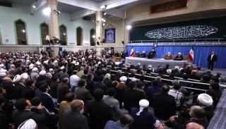 قائد الثورة : الاستكبار سيتلقى صفعة من الصحوة الاسلامية في المنطقة