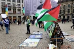 Aktivis Belanda melakukan aksi protes sendiri setiap minggu terhadap kezaliman Israel 7