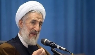 خطيب جمع طهران : الانسجام بين دول محور المقاومة والتعبئة الشعبية فيها، قد اذل أمريكا والقوي الكبري