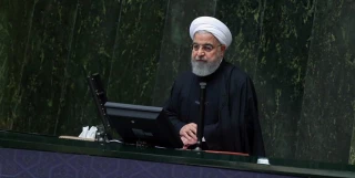 روحانی در صحن علنی مجلس:

 هدف اصلی آمریکا از تحریم‌ها به زانو درآوردن نظام است/ آمریکا منزوی ترین کشور جهان است