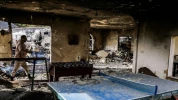Pesawat Boeing 707 Jatuh atas Rumah Warga Tehran di Iran 4