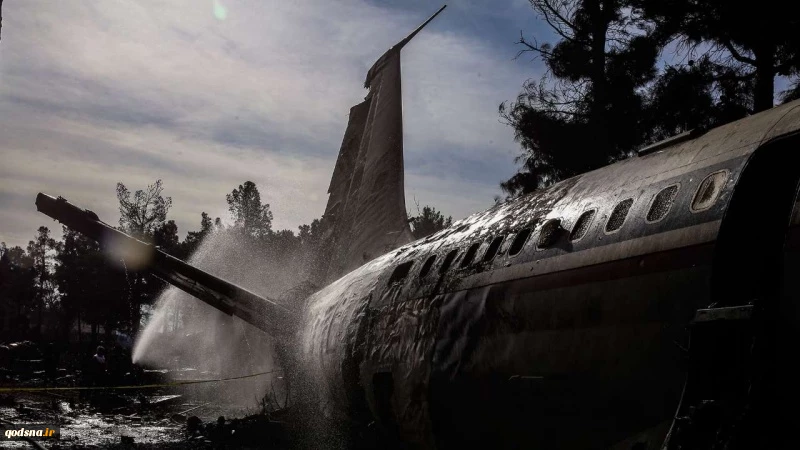 Pesawat Boeing 707 Jatuh atas Rumah Warga Tehran di Iran 7