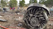 Pesawat Boeing 707 Jatuh atas Rumah Warga Tehran di Iran 11