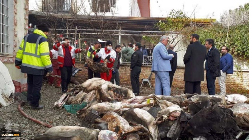 Pesawat Boeing 707 Jatuh atas Rumah Warga Tehran di Iran 12
