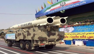 مؤكدا بان ايران ستحتفظ لما لديها في سوريا..

الحرس الثوري يحذر نتنياهو من يوم تنهال فيه الصواريخ الايرانية على رؤوس الصهاينة