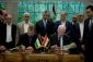العربی الجدید گزارش داد:

خوشبینی به توافق فتح و حماس در موضوع آشتی ملی/ در نشست جبریل الرجوب و عباس کامل در قاهره چه گذشت؟/ ناتوانی ابومازن در تشکیل دولت جدید و تکاپو برای تقویت روابط با حماس