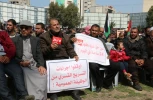 تظاهرات بزرگ فلسطینی‌ها با تاکید بر لزوم کناره گیری ابومازن 13