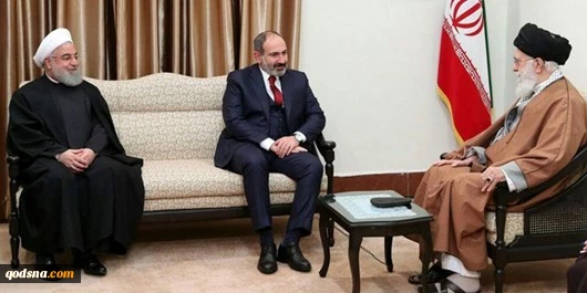 خلال استقباله رئيس وزراء ارمينيا 

قائد الثورة : ينبغي ان تكون العلاقات بين ايران وارمينيا راسخة خلافا لرغبة اميركا  2