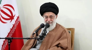 رهبر معظم انقلاب اسلامی در دیدار دست‌اندرکاران کنگره بزرگداشت ۶۵۰۰ شهید استان کرمان:

پیام جاودانه شهیدان برحذر داشتن جامعه از ترس و اندوه است/هدف دشمنان از جنگ نرم «اندوهگین و ناامید کردن ملت ایران و ترساندن آن از ورود در میدان» است