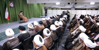 رهبر انقلاب در دیدار اعضای موسسه عالی فقه و علوم اسلامی: 

نگاه ملت‌های سرخورده از تمدن‌های مادی غرب وشرق به جمهوری اسلامی است/ حرکتتان انقلابی باشد