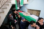 تشییع باشکوه پیکر شهید 16 ساله فلسطینی در رام الله 7
