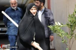 كريمة الإمام الخميني تغرس شجرة زيتون تضامنا مع الشعب الفلسطيني 3