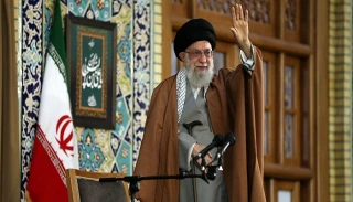 قائد الثورة  الإسلامية: سنستمر في تعزيز بنيتنا الدفاعية