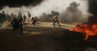حققت 6 إنجازات...

مسيرات العودة بعد عام.. غيّرت قواعد اللعبة وأجبرت الساسة على الرضوخ