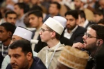 قائد الثورة يستقبل الاساتذة والقراء والحفاظ المشاركين في الدورة الـ36 للمسابقات الدولية للقرآن الكريم 3