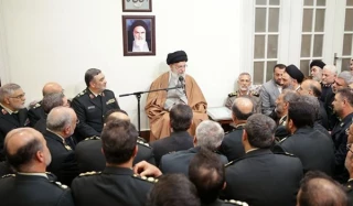 قائد الثورة يؤكد ضرورة الحفاظ على أمن الأجواء الافتراضية