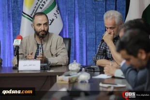 نشست تخصصی، « روز جهانی قدس و تاثیر آن بر شکل گیری بیداری اسلامی":

جعفر رضوی : روز قدس انتقال فرهنگ ظلم ستیزی به نسل هاست/ دکتر حسابی : روز قدس ادبیات شکست ناپذیری اسرائیل را در هم شکست 3