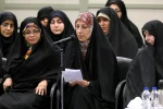 لقاء كوكبة من أهالي الشعر والثقافة والأدب بقائد الثورة الإسلامية 10